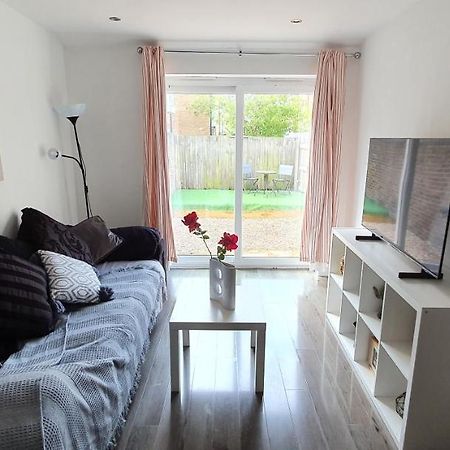 Trendy, Modern Garden Posh Peckham Apartment London Exterior foto