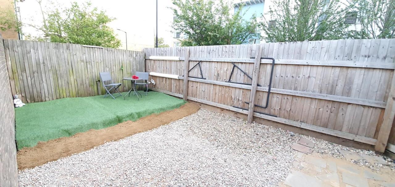 Trendy, Modern Garden Posh Peckham Apartment London Exterior foto